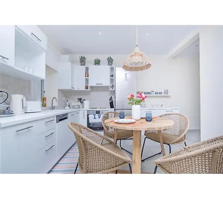 Apartamento Athena Luxury Mesongí
